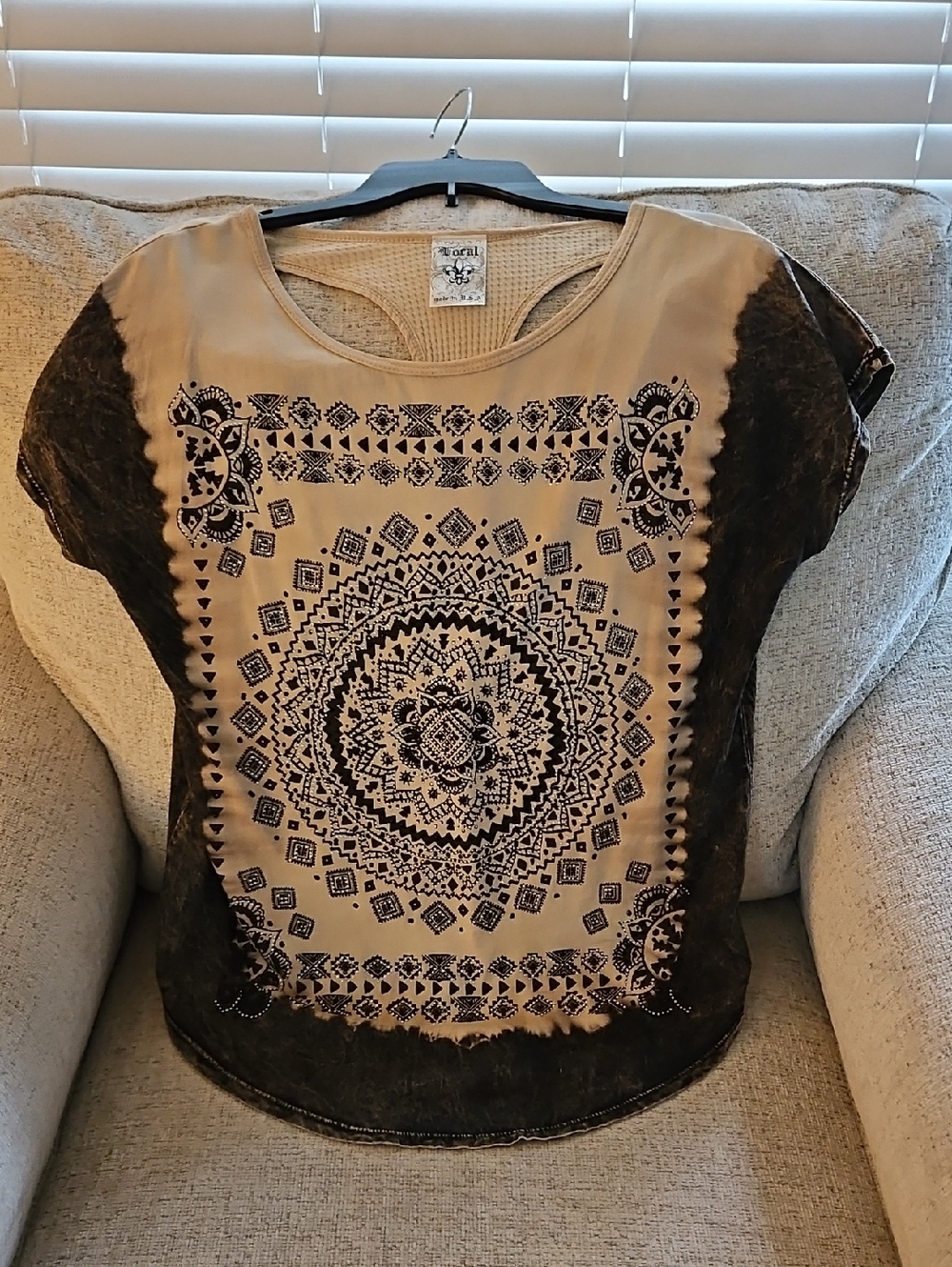 Floral Mandala Print Beige & Black Short Sleeve Top